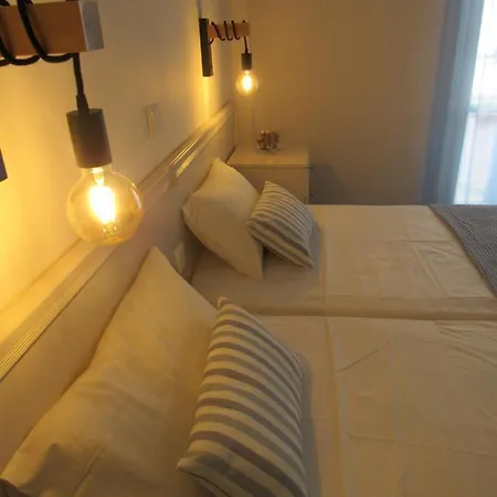 Biscoutsis & 3* カボス