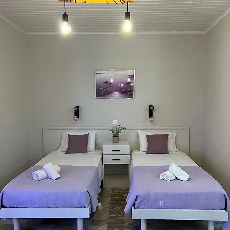 Biscoutsis & Apartmanhotel 3*