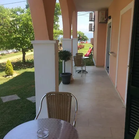 Biscoutsis & Appart hôtel Kávos