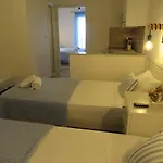 Biscoutsis & شقة فندقية Kávos