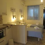 شقة فندقية Biscoutsis & 3*