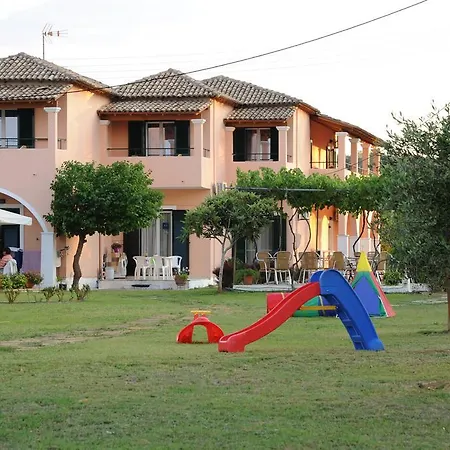 Biscoutsis & 3* Kávos