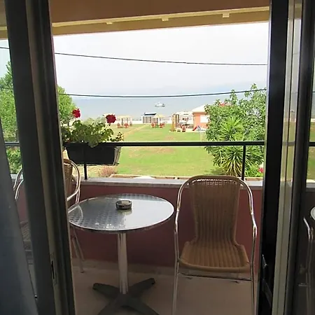 Biscoutsis & Lejlighedshotel Kávos