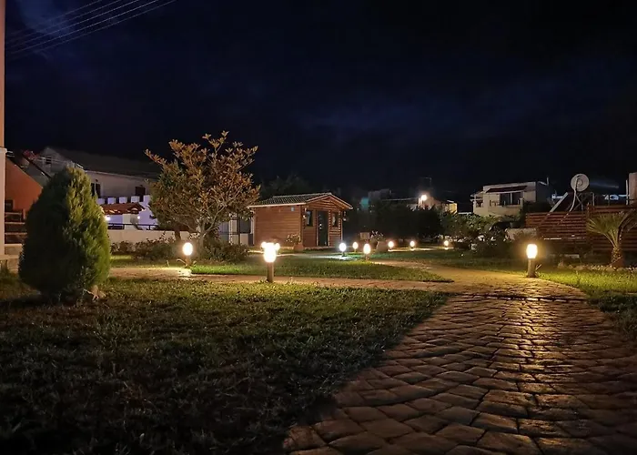 Aparthotel Biscoutsis & Kávos