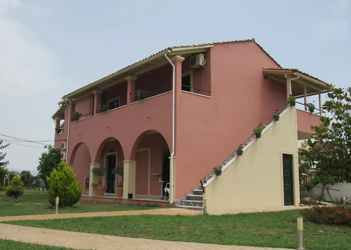 Biscoutsis & Aparthotel 3*