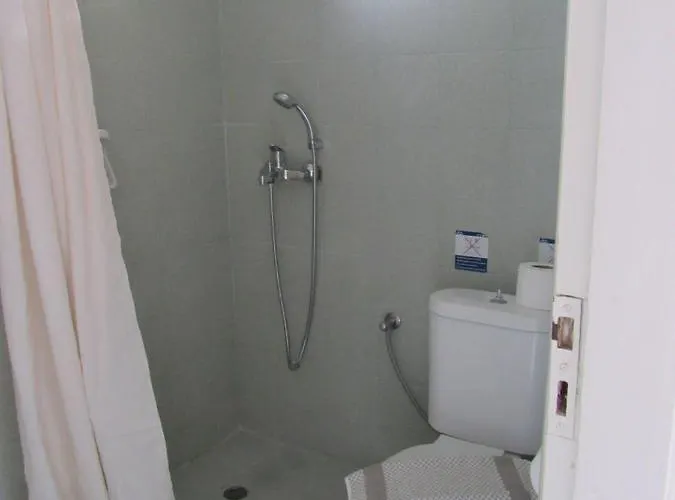 Aparthotel Biscoutsis & 3*
