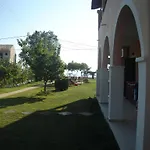 Biscoutsis & Hotel apartamentowy 3*