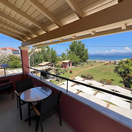 Biscoutsis & Aparthotel Kavos